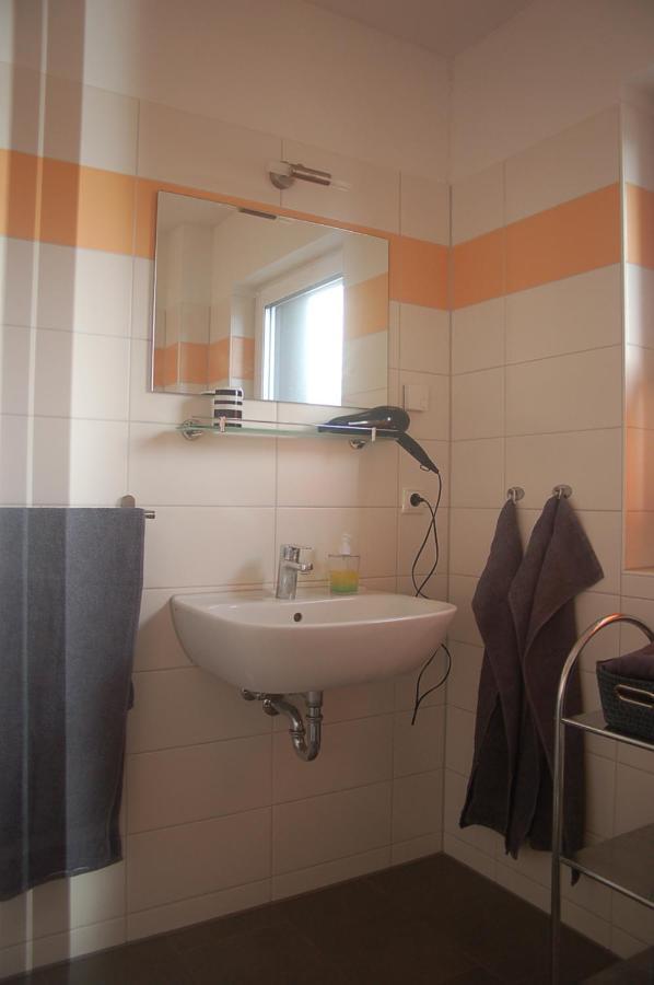 Behagliches Ferienhaus Zaunkoenig -Mit Kamin Und Sauna Tanne Ngoại thất bức ảnh