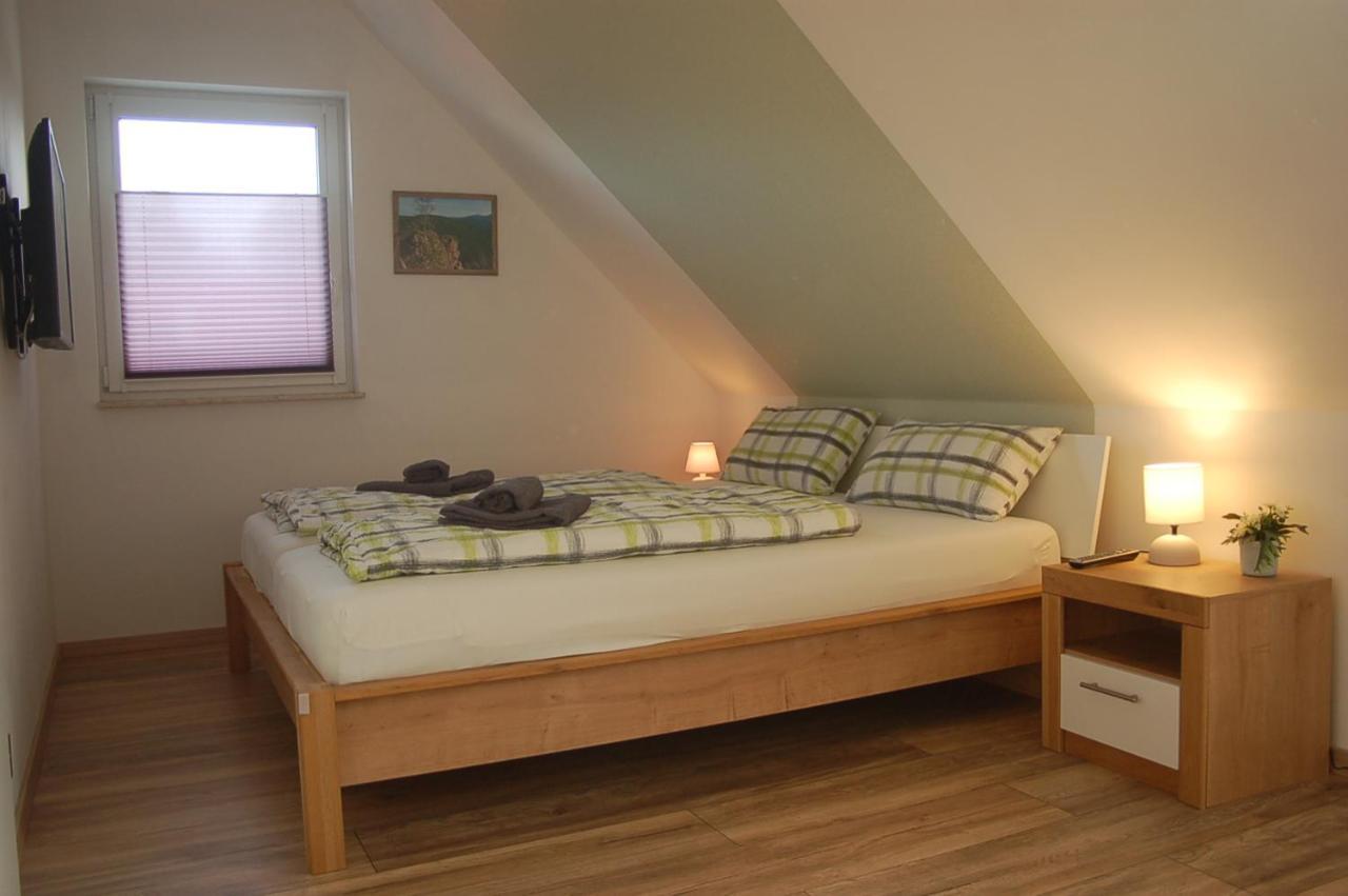 Behagliches Ferienhaus Zaunkoenig -Mit Kamin Und Sauna Tanne Ngoại thất bức ảnh